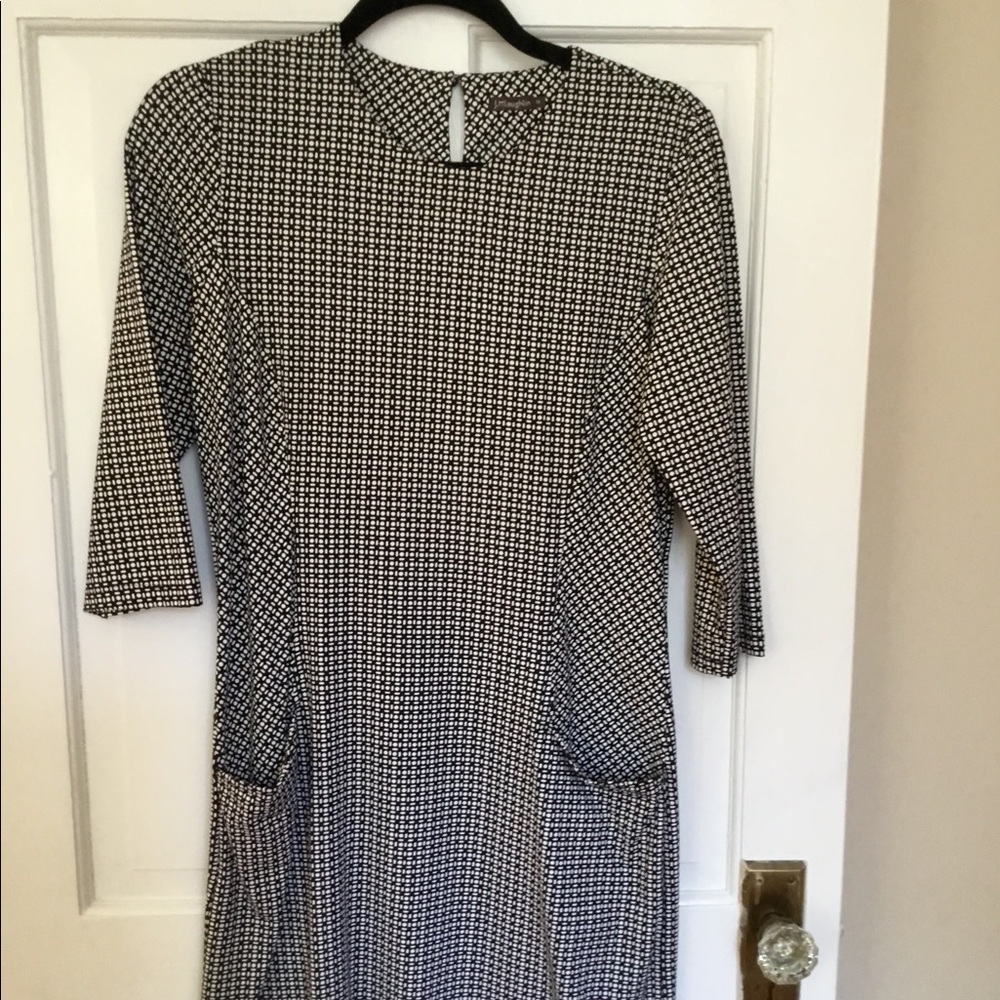 EUC J.Mclaughlin Catalyst Dress Size M